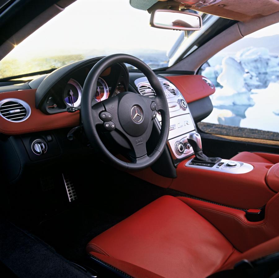  Mercedes-Benz SLR McLaren 2003 года  (фото 171 из 319)